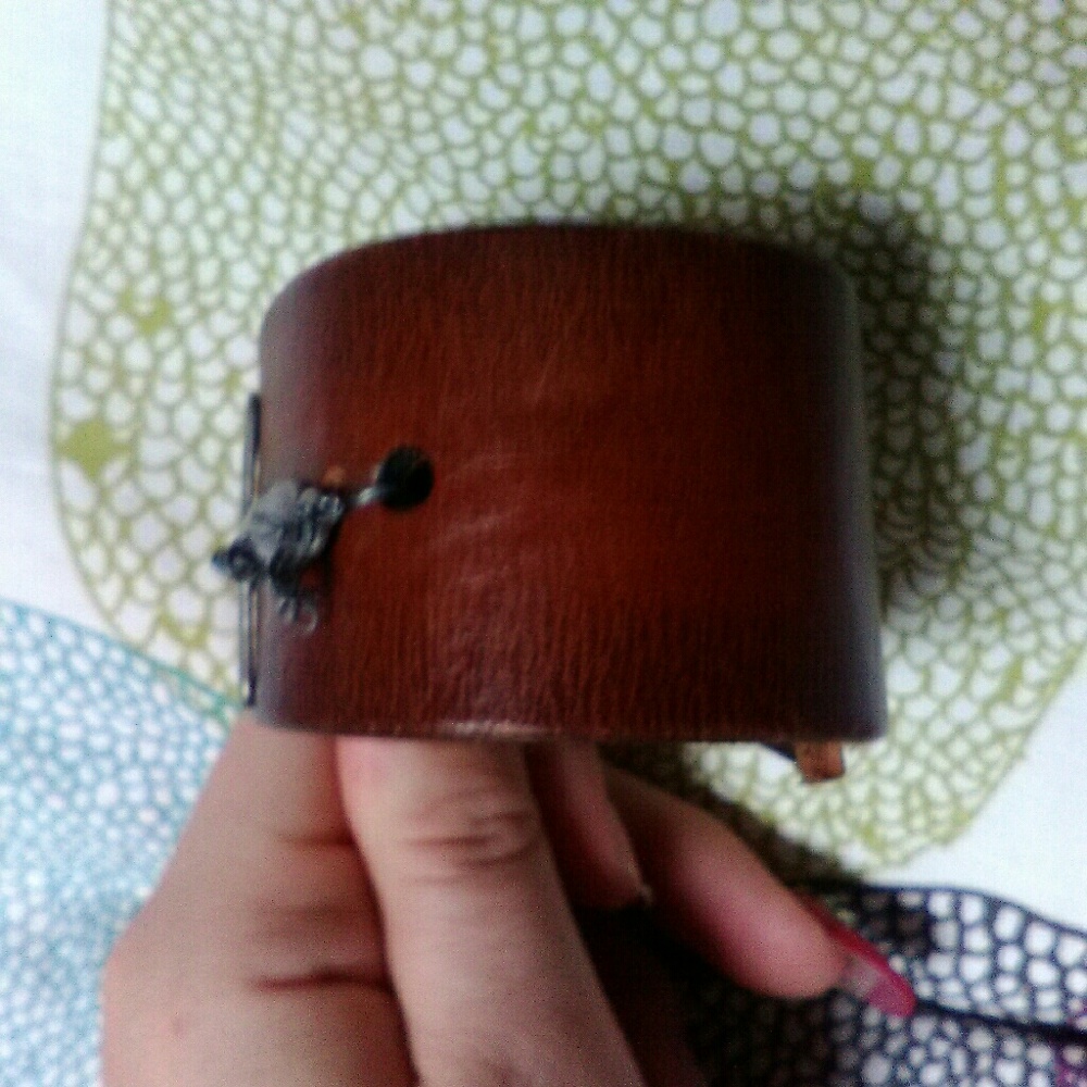 Rustic Worn Brown Leather Adjustable Snap Silver … - image 5